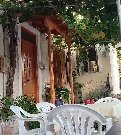 Maroudas Traditional *